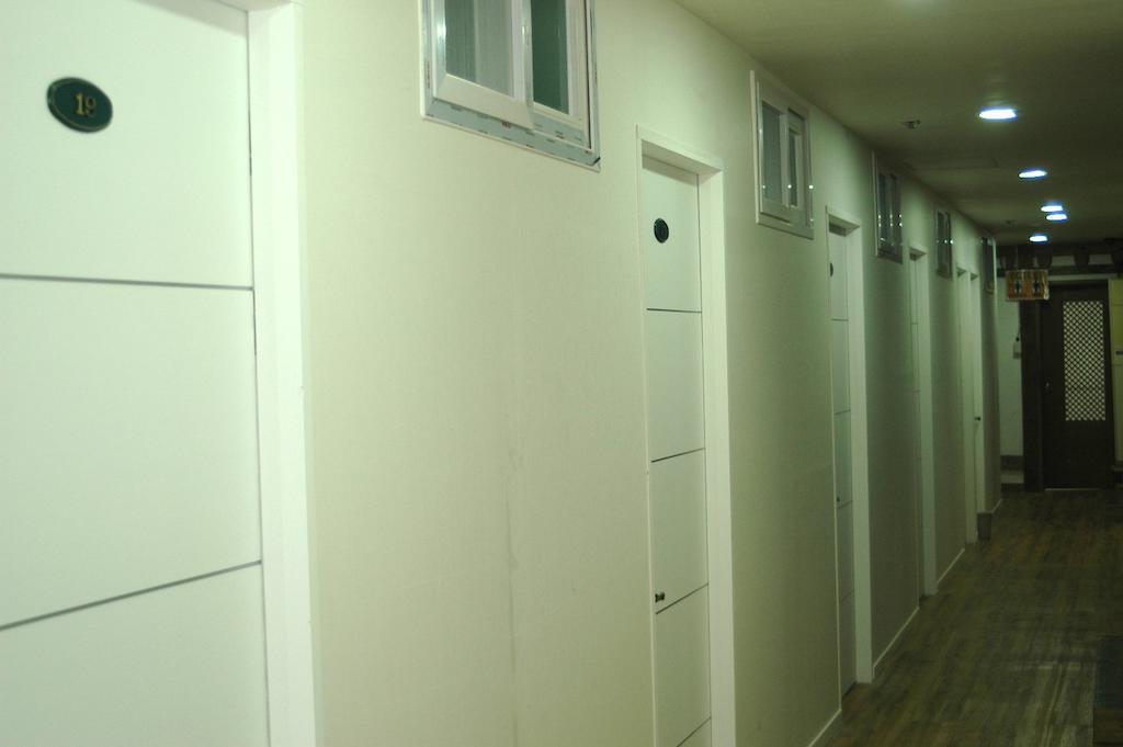 Itaewon Land Spa & Guesthouse โซล ภายนอก รูปภาพ